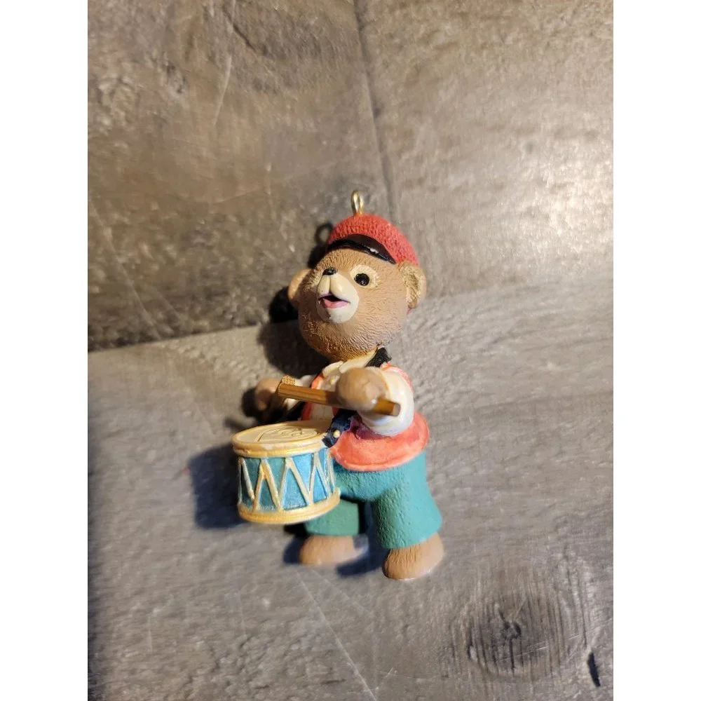 Vintage Hallmark 1991 Fanfare bear drum ornament Xmas home tree decor